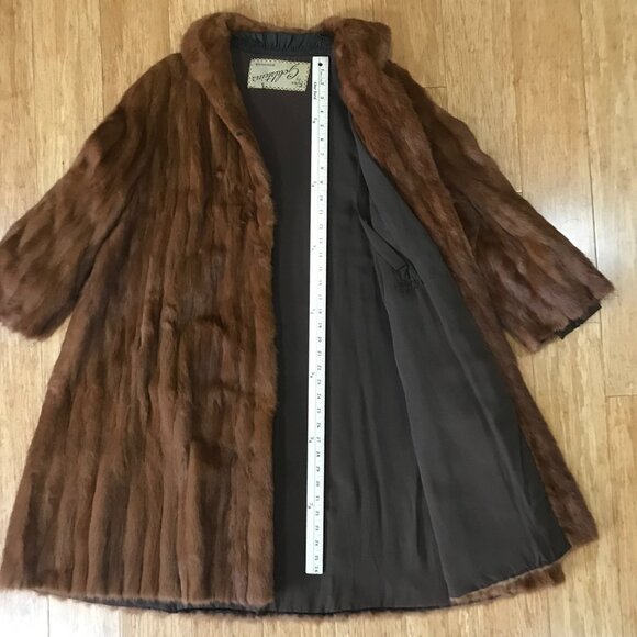 Vintage mink fur coat (size M, reddish brown), Goldstein's Birmingham, AL - Picture 2 of 11